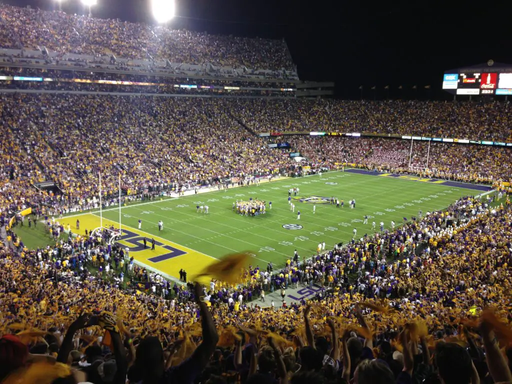 where to park for lsu football game